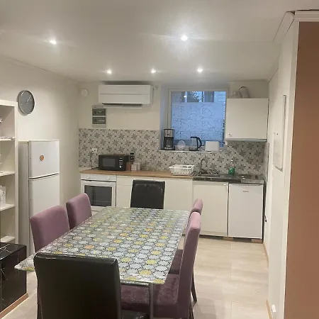 Apartment Three Bedrooms With Free Parking Stavanger