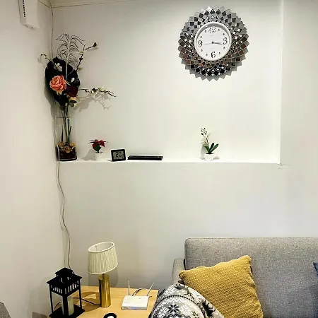Three Bedrooms With Free Parking Apartman